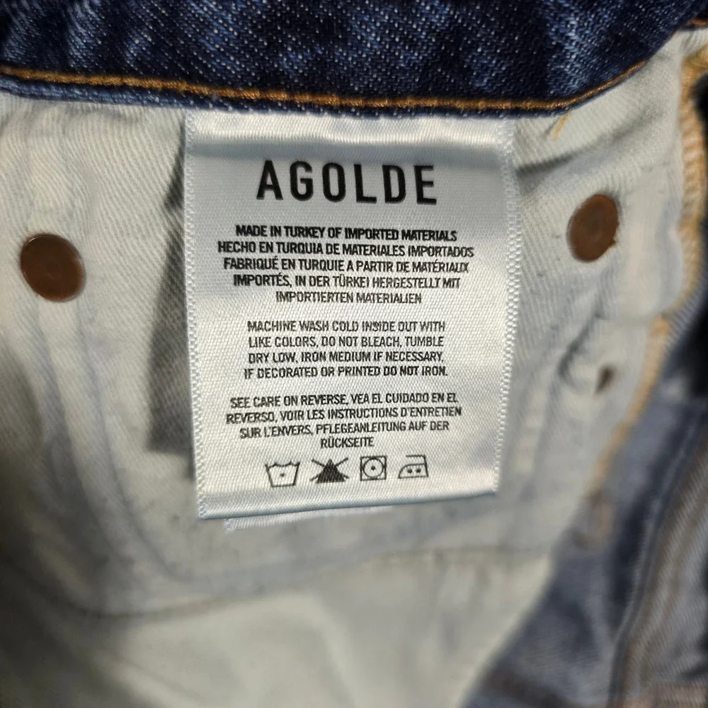 AGOLDE Parker Vintage Cutoff Distressed Denim Shorts Blue Size 30 A026E-811